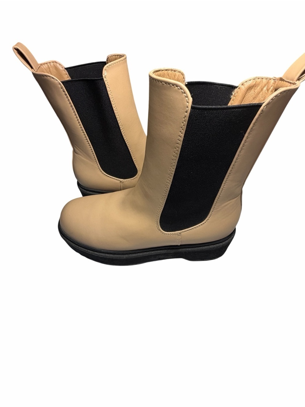 MIA Beige Chelsea Boots with Black Elastic Panels Womens 7 - Picture 4 of 10